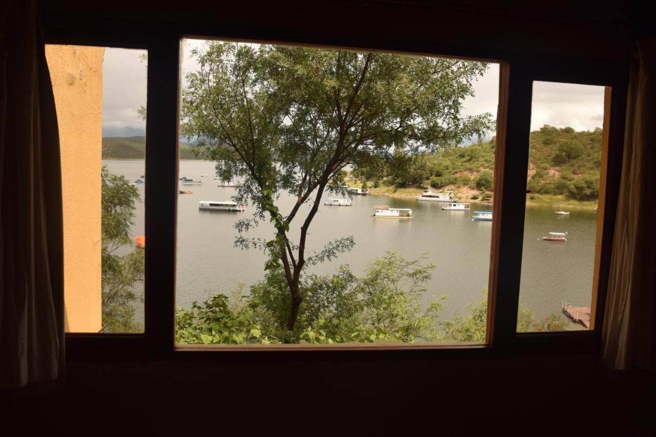 Terrazas Del Lago Cabra Corral Exteriér fotografie